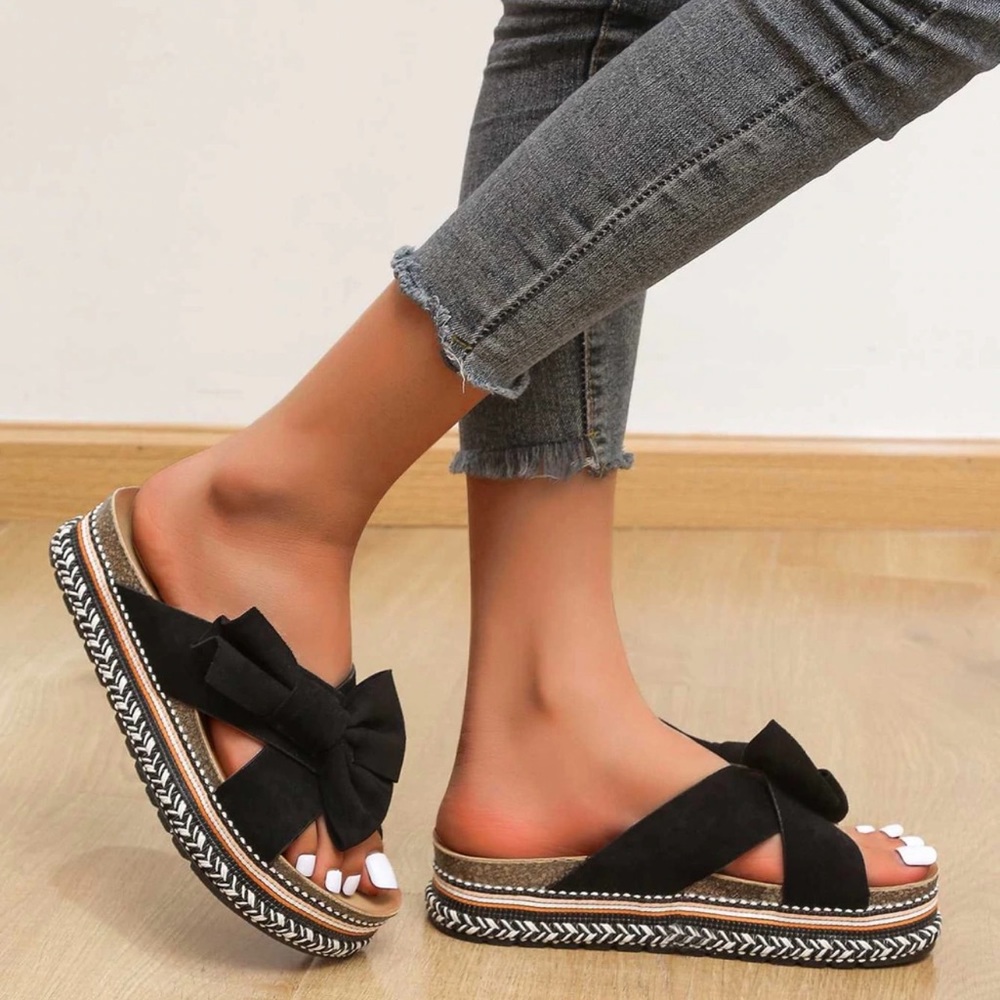 cute bow sandles